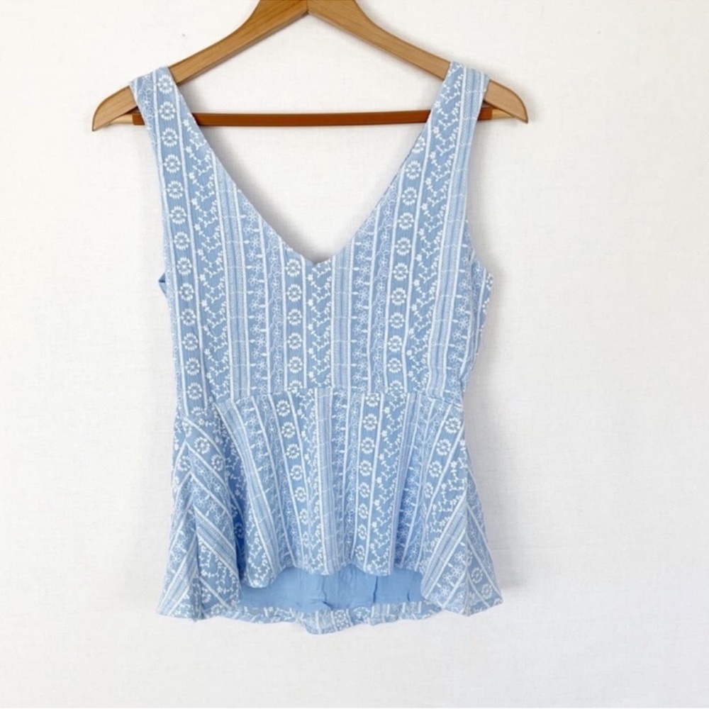 Cupcakes & Cashmere Top, New - Picture 3 of 8